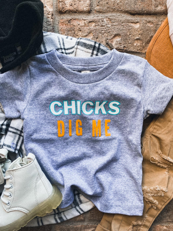 Chicks Dig Me T-Shirt